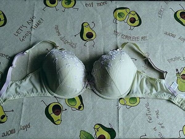 Шикарний мереживний лимон-салат бюстгальтер Marks&Spenser, 85 D.