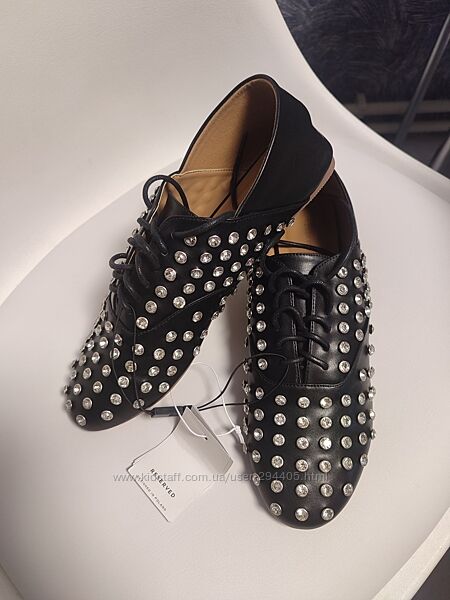 Лофери 39 розмір