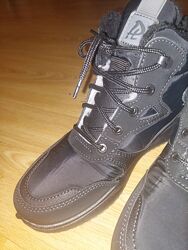 Дутики-кросівки нові зимові 39 р.