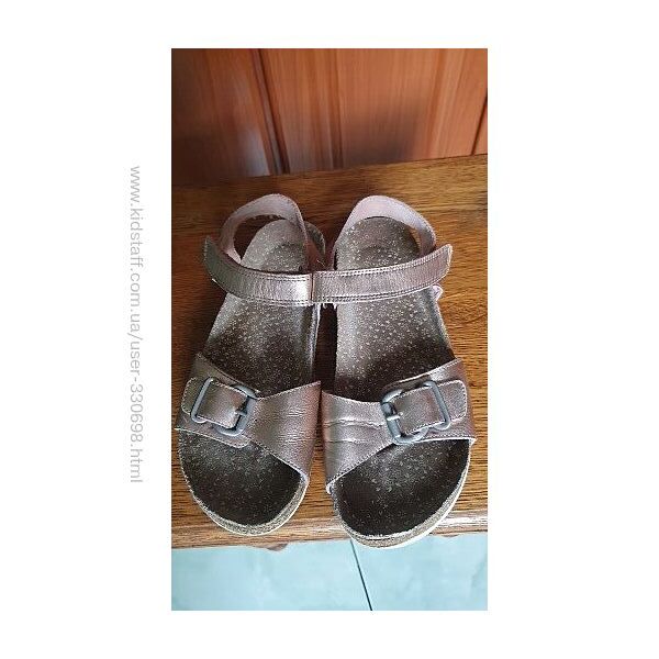 Босоножки next