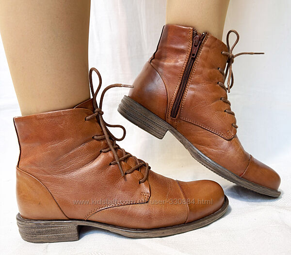 765. Черевики шкіряні демісезонні SixMix 37 р.