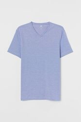 H&M Чоловіча футболка з V-образним вирізом розмір S