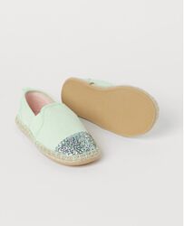 #8: 24,25,26,27,28,31,33