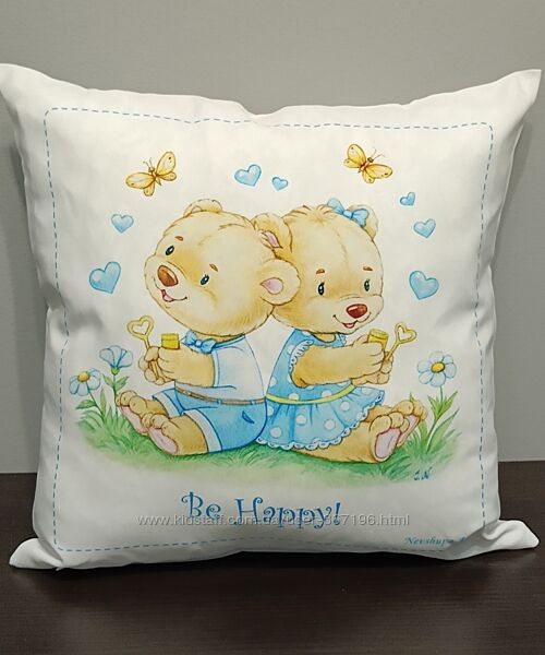 Декор до дитячої кімнати. Подушка дизайнерська та репродукція.