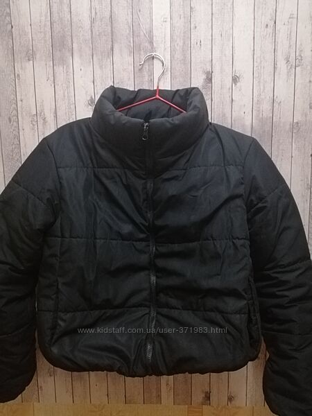 Короткая куртка на синтепоне 