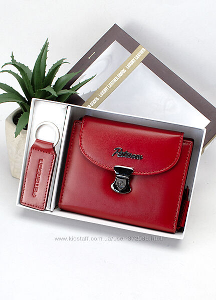 Подарунковий набір жіночий peterson d-19-kcs червоний гаманець та брелок