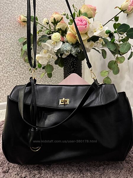 Сумка miu miu та Balenciaga Rodeo bag