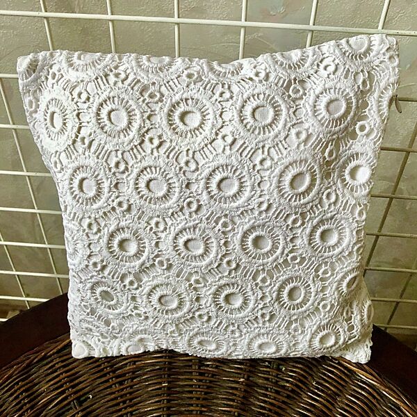 Наволочка с винтажным кружевом Тенерифе-28х30 см