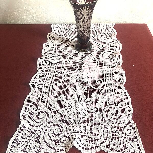 Филейное  гипюрная вышивка   цветок  107х42 см