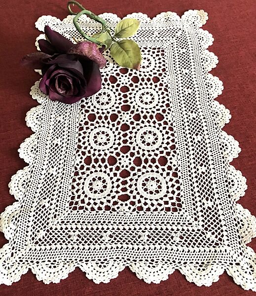 Салфетка греческого кружева с широкой каймой 50х35 см