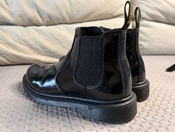 Чорні натуральна шкіра лаковані чоботи Dr. Martens оригінал 38 розмір