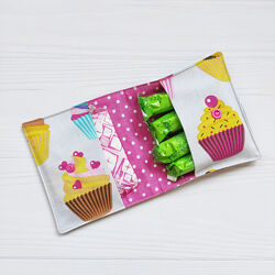 Органайзер для прокладок і тампонів. Косметичка для засобів жіночої гігієни