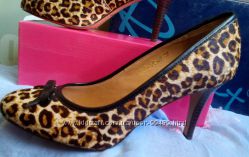 Шикарные леопардовые туфли из кожи с меховой текстурой