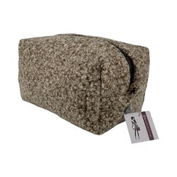 Косметичка жіноча зі штучного хутра WeLassie 71105 Альда кавова