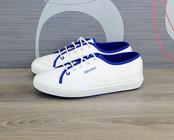 Кроссовки Superga