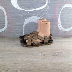 Сандалі Clarks