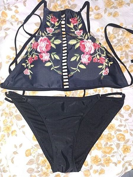 Продам гарний купальник