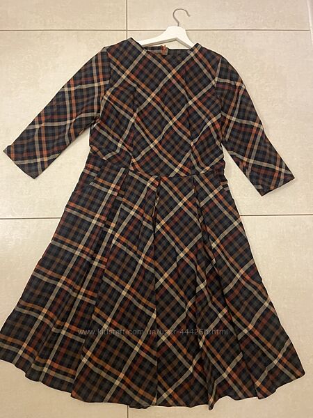 Стильное теплое платье 