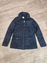 Жіноча демисезонна чорна курточка