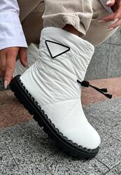 Зимові дутики білосніжні