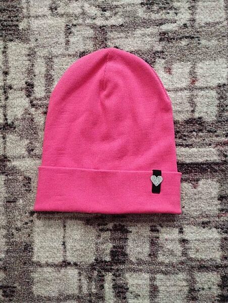 Шапка малиновая в рубчик