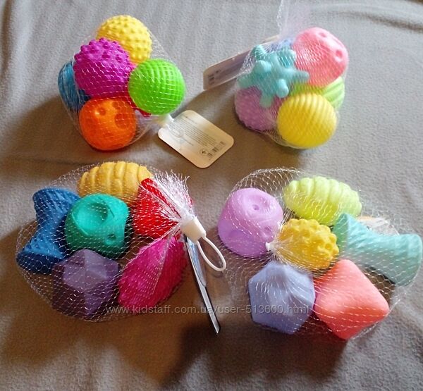 Текстурные мячики для развития малышей. Мячики для купания.