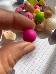 Розпродаж намистин з харчового силікону для дитячих тримачів та брязкалець