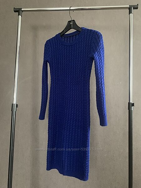 Сукня кольору електрик