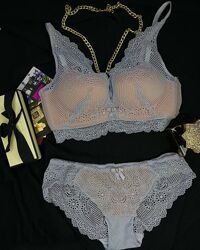 Комплект жіночої спідньої білизни