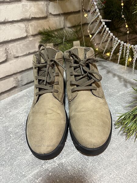 Кожаные зимние ботинки Ecco 41 р