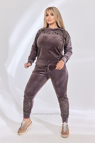 Спортивный велюровый костюм new Luxury разные
