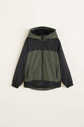 Непромокаюча куртка mango р.134, оригінал вітровка легка тонка