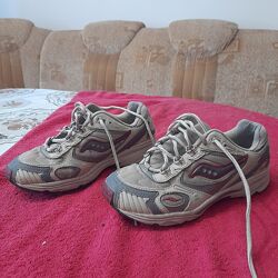 Дитячіі кросівки Saucony 40.5р 25.5 см