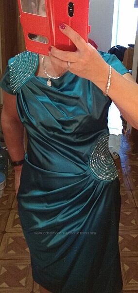 Нарядное платье.