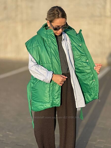 Новиночки Класна жилетка . Размеры 42- 46