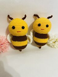 Вязані бджілки бджола