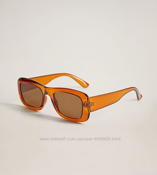 Сонцезахисні окуляри від Mango, різні моделі 