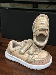 Кроссовки clarks кожаные на липучке