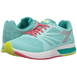 Diadora оригінальні нові кросівки 26см