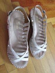 Шкiрянi босонiжки ТМ Rieker. Размiр38.