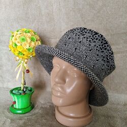 Стильные женские панамы