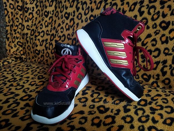 Кроссовки adidas детские размер 31.