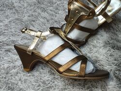 Жіночі босоніжки, 39р. 25,5 см. , сток