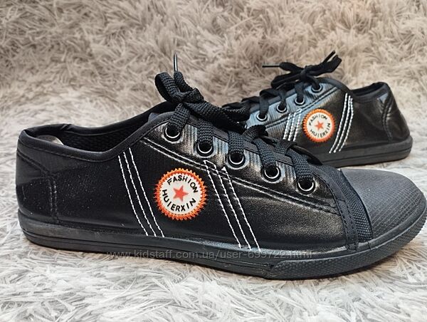 Жіночі чорні кеди, 39р 24,5 см, 41р 25,5 см маломірять. , розпродаж