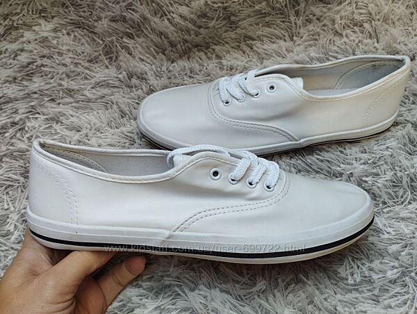 Жіноі білі мокасини, 39р 24,5 см, на вузьку, середню ногу