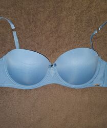 Гладкий бюстгальтер на пушапе размер 75 С