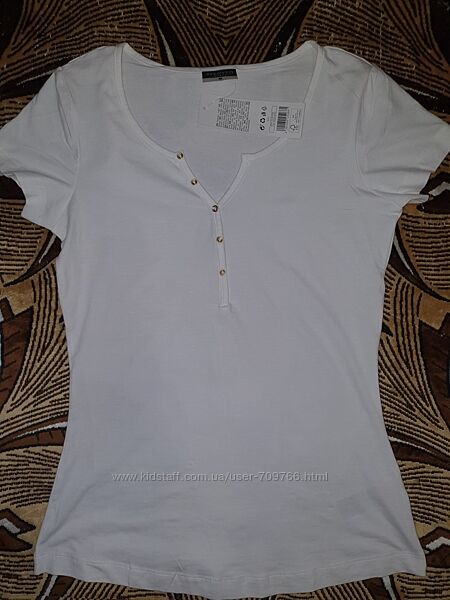 Женская белая, лёгкая футболка размер С  42-44