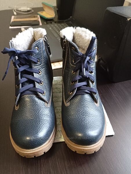 Кожаные женские ботинки 38 р.