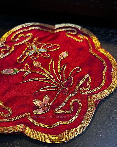 Серветка східна тематика розшита золотом Метелик чоловічий Етно Family look