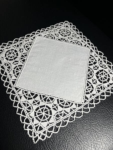 #2: 400грн. 19x19 см